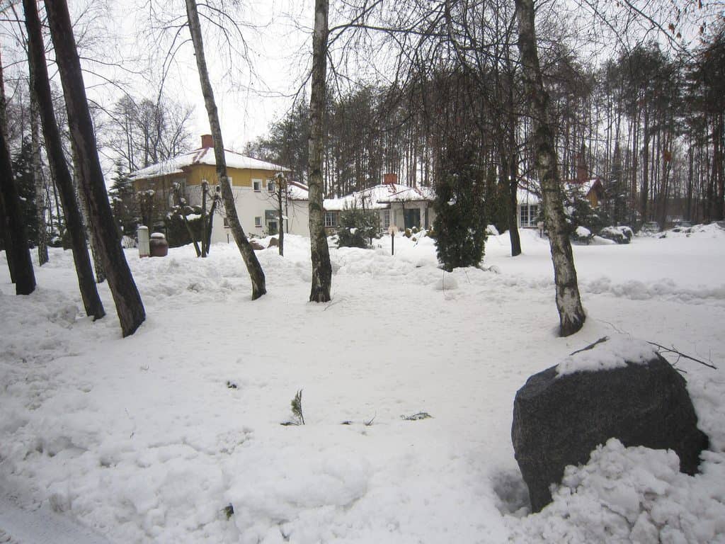 Snow in Osieck, Poland (2013-04-04)