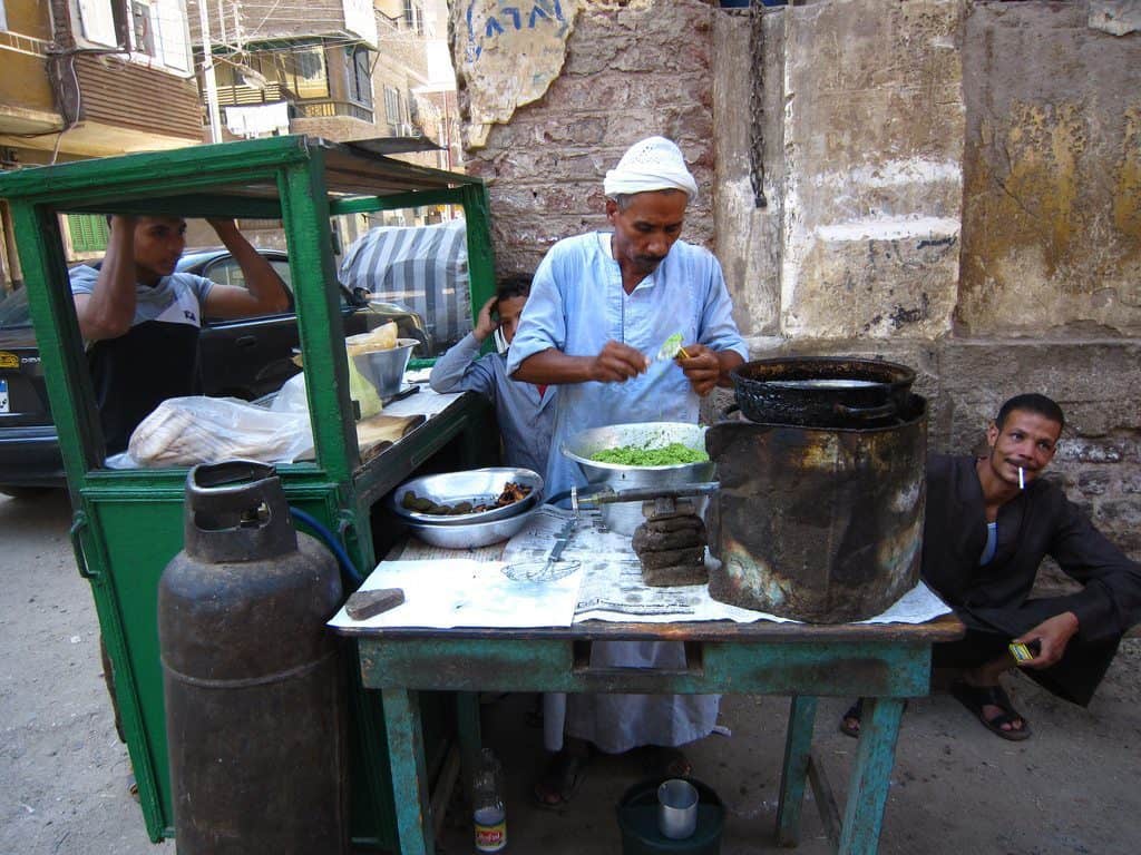 Old man making falafel snack, Luxor, Egypt (2012-07)