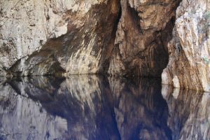 Mirror water in Chinhoyi Caves National Park, Zimbabwe (2012-04)