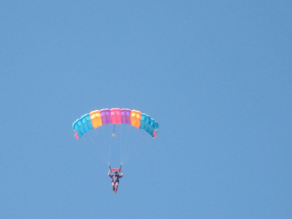 Sky diver parachuting, Swakopmund, Namibia (2012-02)