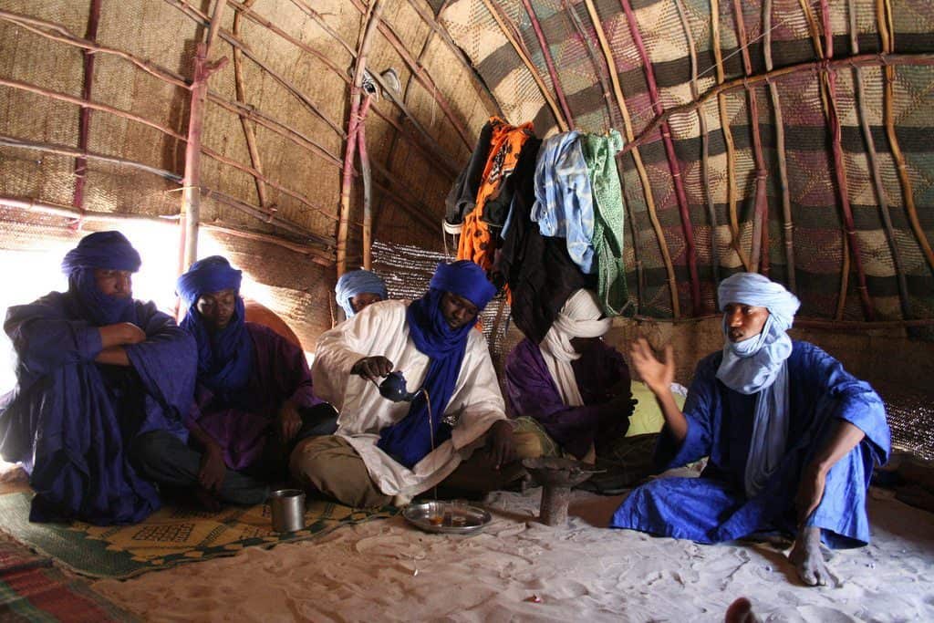 Visiting tuaregs in their tent, Timbuktu, Mali (2011-11-25)