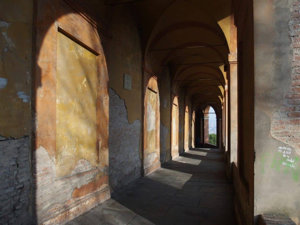 Light in Via di San Luca arches portici, Bologna, IT (2015-01-07)