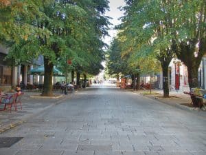 Cetinje main boulevard, Montenegro (2016-10-01)