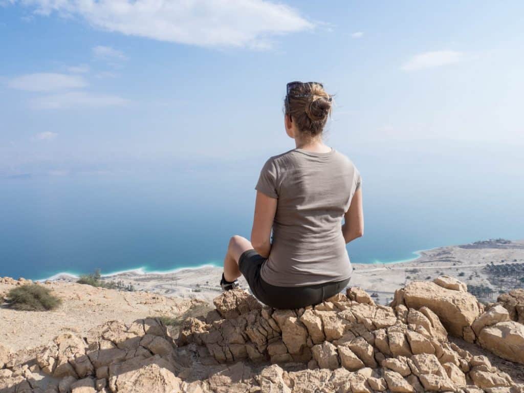 Carola looking at the Dead Sea from Ein Gedi Nature Reserve, Israel (2017-01-04)