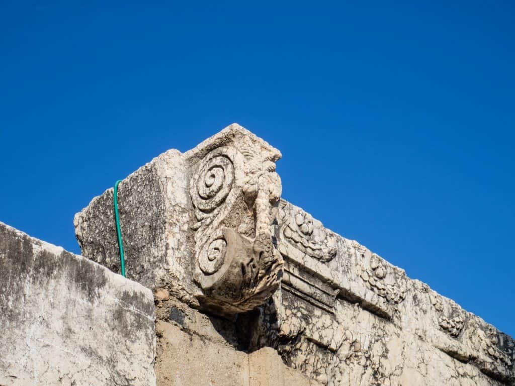 Detail of the White Synagogue, Capernaum, Sea of Galilee, Israel (2017-01-22)