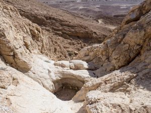 Before the descend, somewhere inside Ramon Crater, Mitspe Ramon, Israel (2017-02-08)