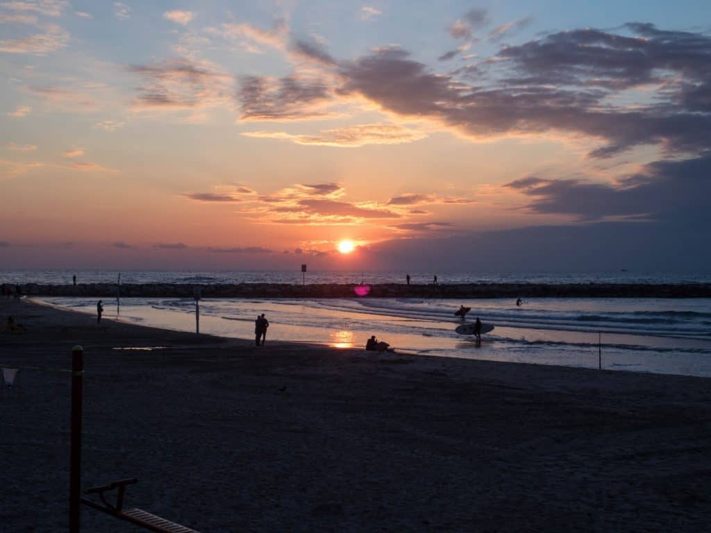 Sunset at the beach, Tel-Aviv, Israel (2017-02)