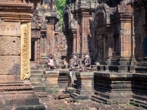 Banteay Srei sculptures, Angkor, Siem Reap, Cambodia (2017-04-10)