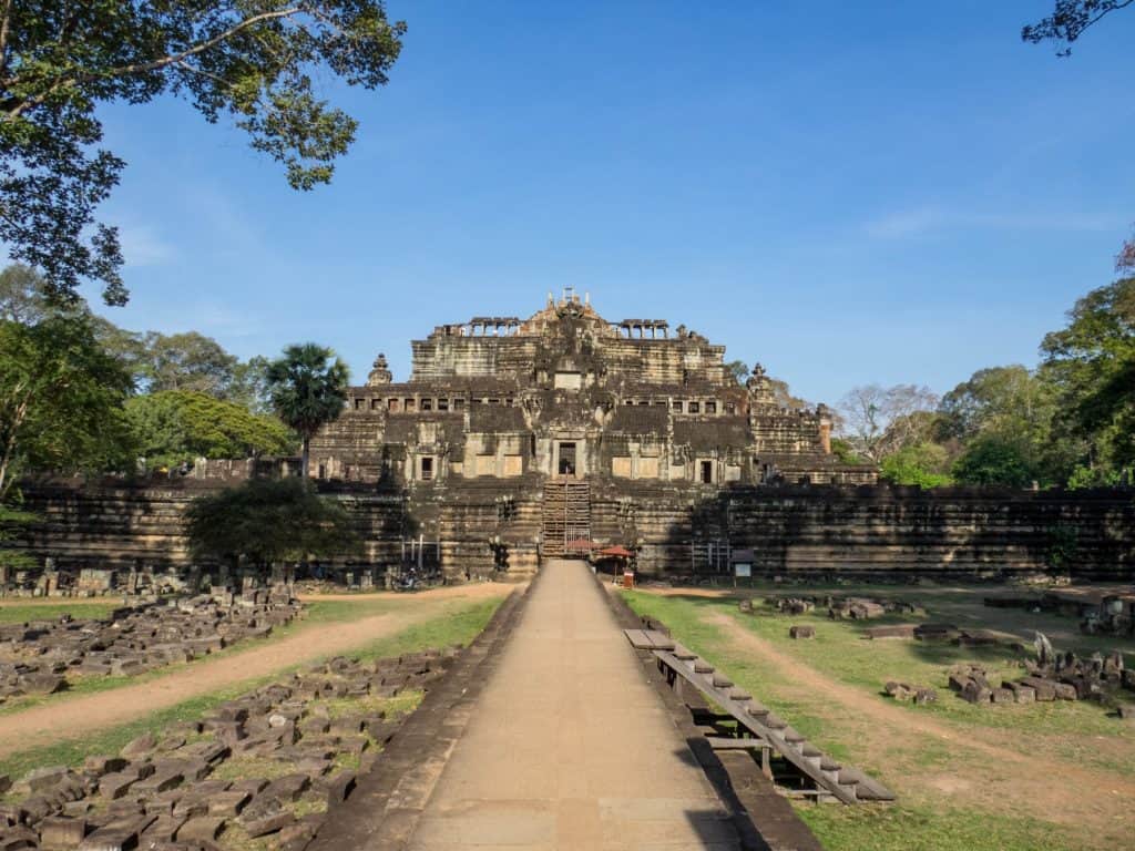 Baphuon Temple from the outside, Angkor Thom, Siem Reap, Cambodia (2017-04-13)