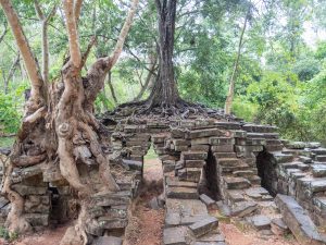 Kbal Spean bridge, Angkor Small Circuit, Siem Reap, Cambodia (2017-04-13)