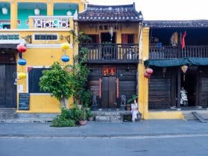 Lady waiting at sunrise, Hoi An, Vietnam (2017-05/06)