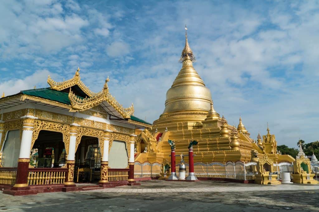 Central golden stupa of Kuthodaw Pagoda, Mandalay, Myanmar (2017-09)