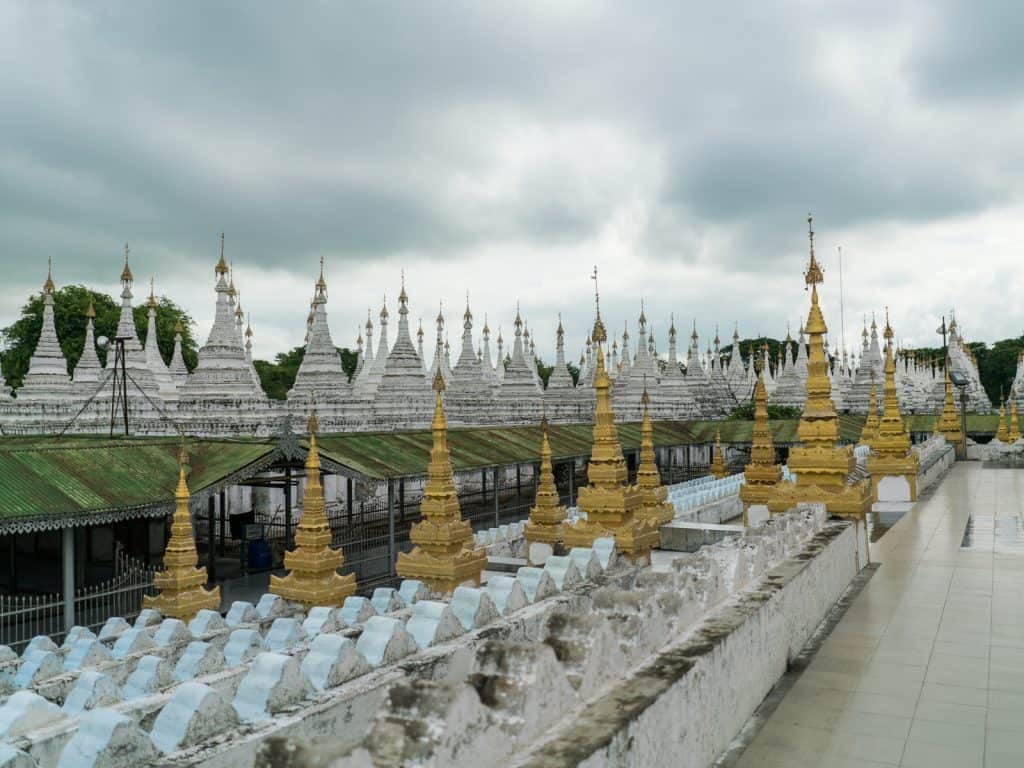 Stupas of Sandamuni Pagoda, Mandalay, Myanmar (2017-09)