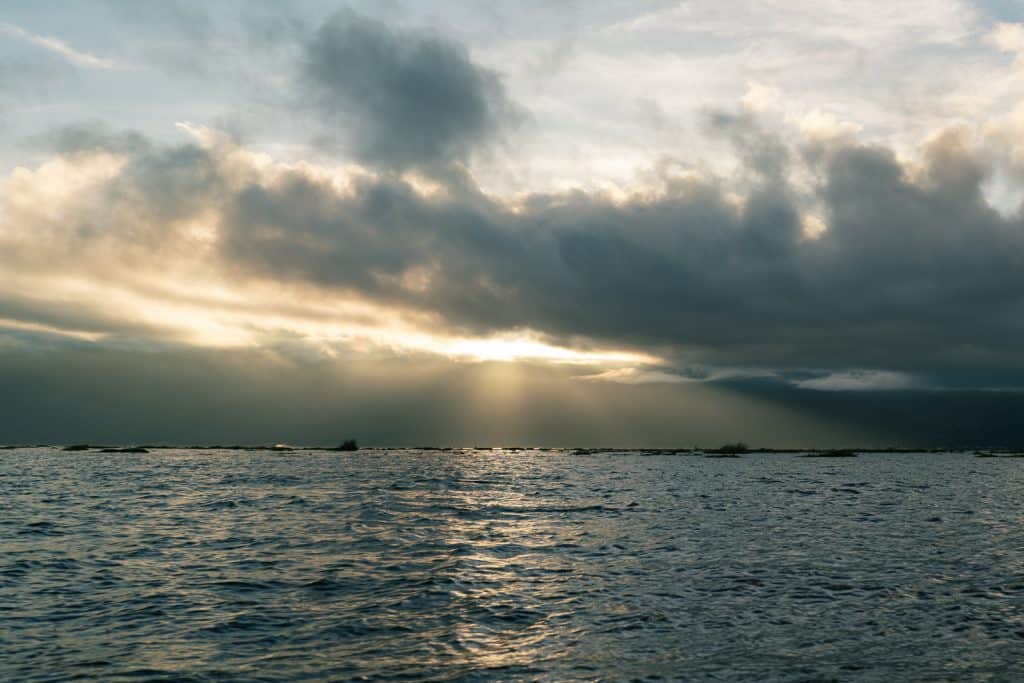 Inle Lake boat tour: Sunrise, Myanmar (2017-10)