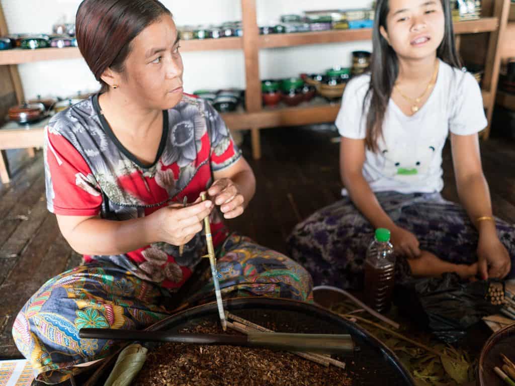 Inle Lake boat tour: Cigar making workshop, Myanmar (2017-10)