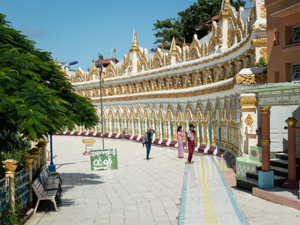 Outside Umin Thounzeh Paya, Sagaing, Mandalay, Myanmar (2017-09)